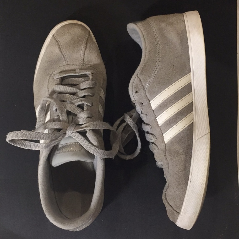 Adidas NEO/ grey swede